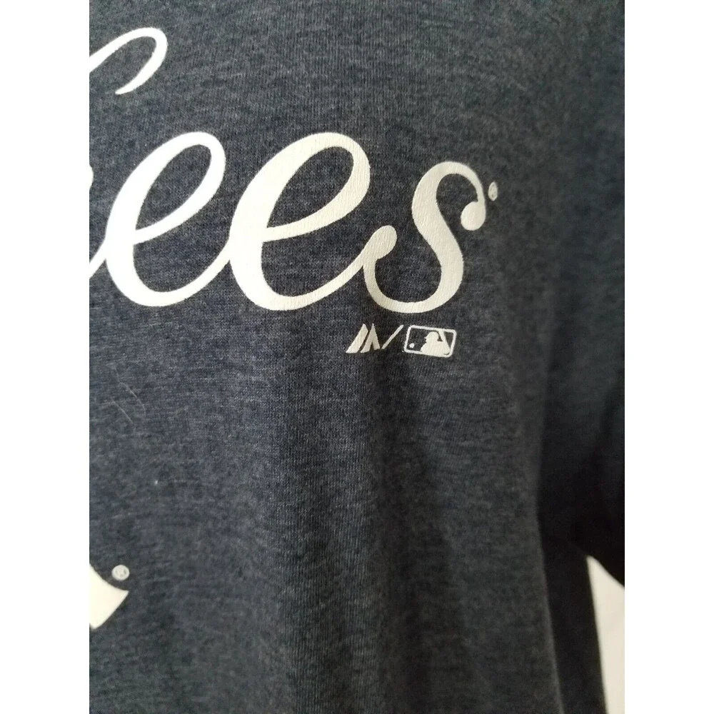 NEW YORK YANKEES Majestic T-shirt Size XL Heather Navy Short Sleeve Mens - Picture 7 of 8